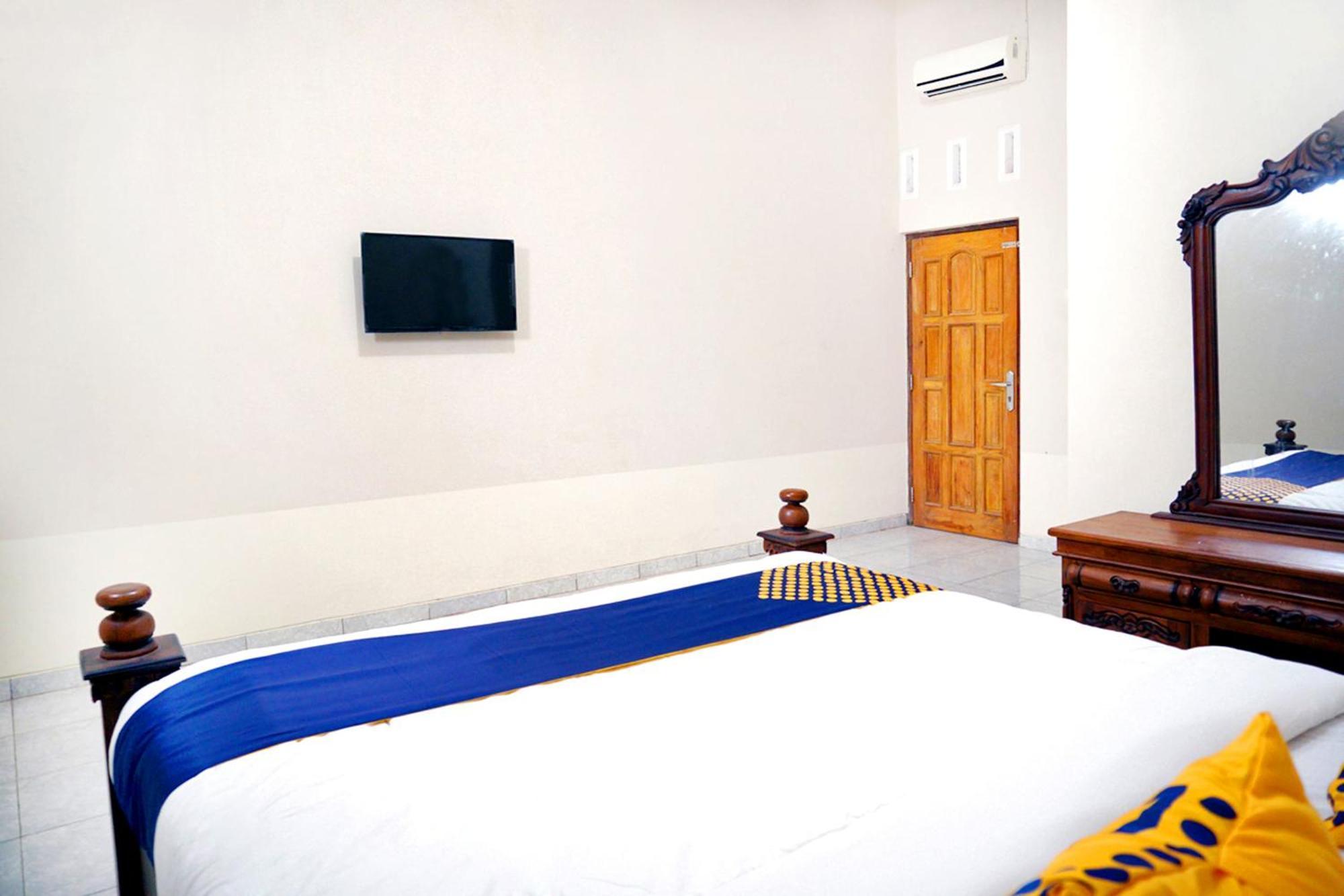 Spot On 2629 Duta Karimun Hotel Karimunjawa Exterior photo